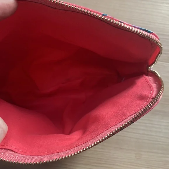 Two Adorable Small Bags/Clutch Bundle - Picture 5 of 8